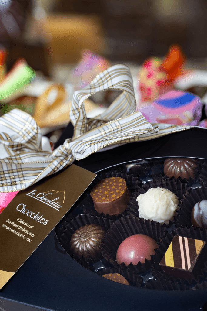 Le Chocolatier 24 Chocolates & Truffles Box