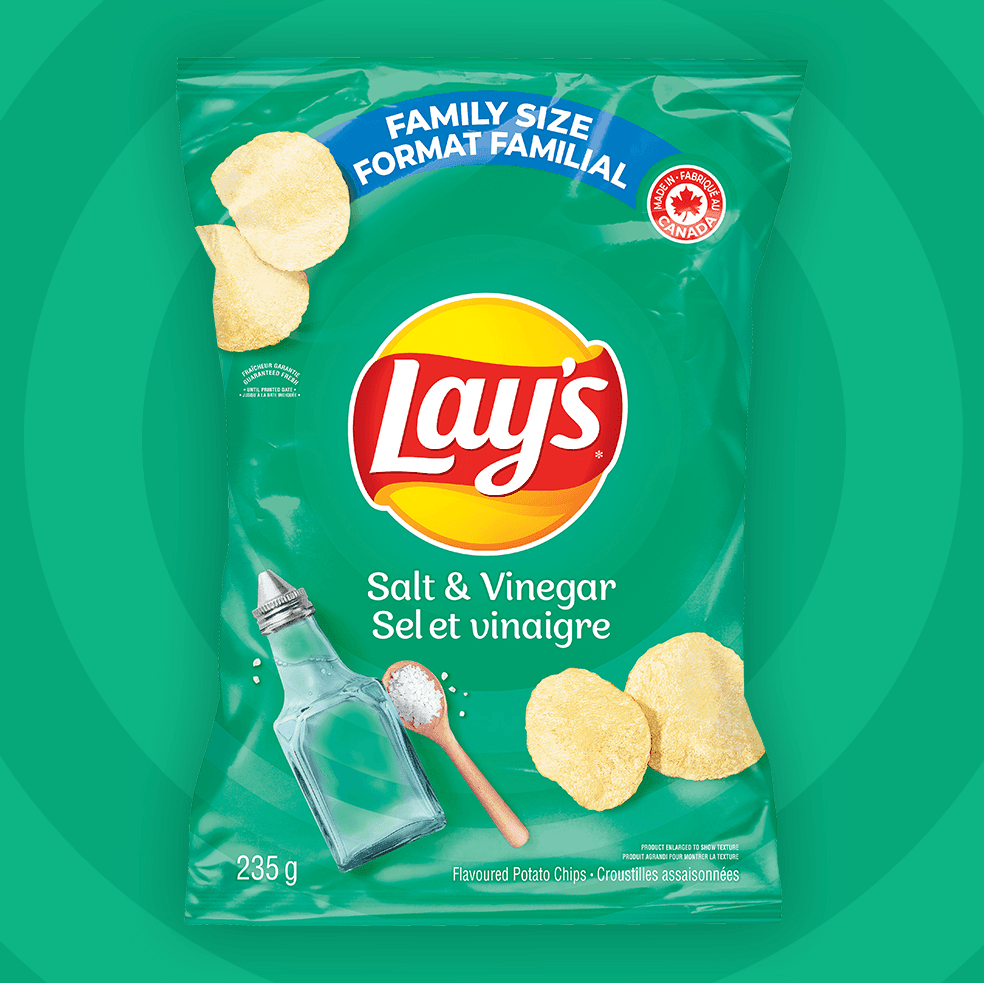 LAY'S® Salt & Vinegar Flavoured Potato Chips