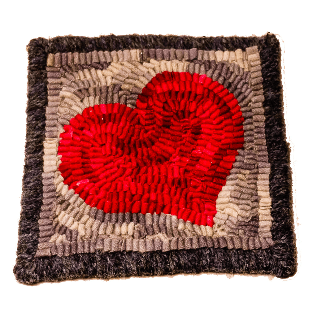 Loopy Wool Heart Rug Hooking Kit
