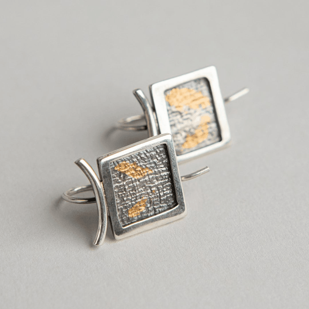 Seven Stars Art Golden Leaf Square Earrings
