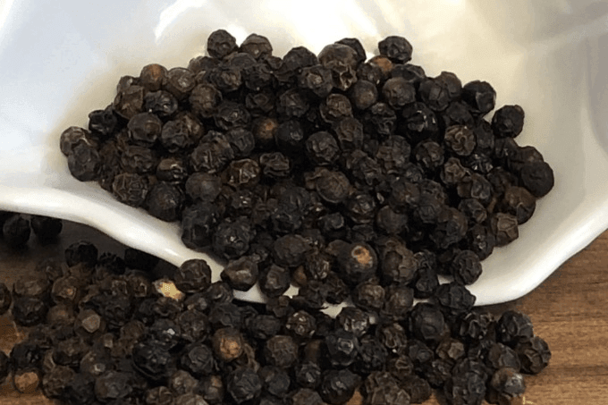 Maas BBQ Smoked Black Peppercorns