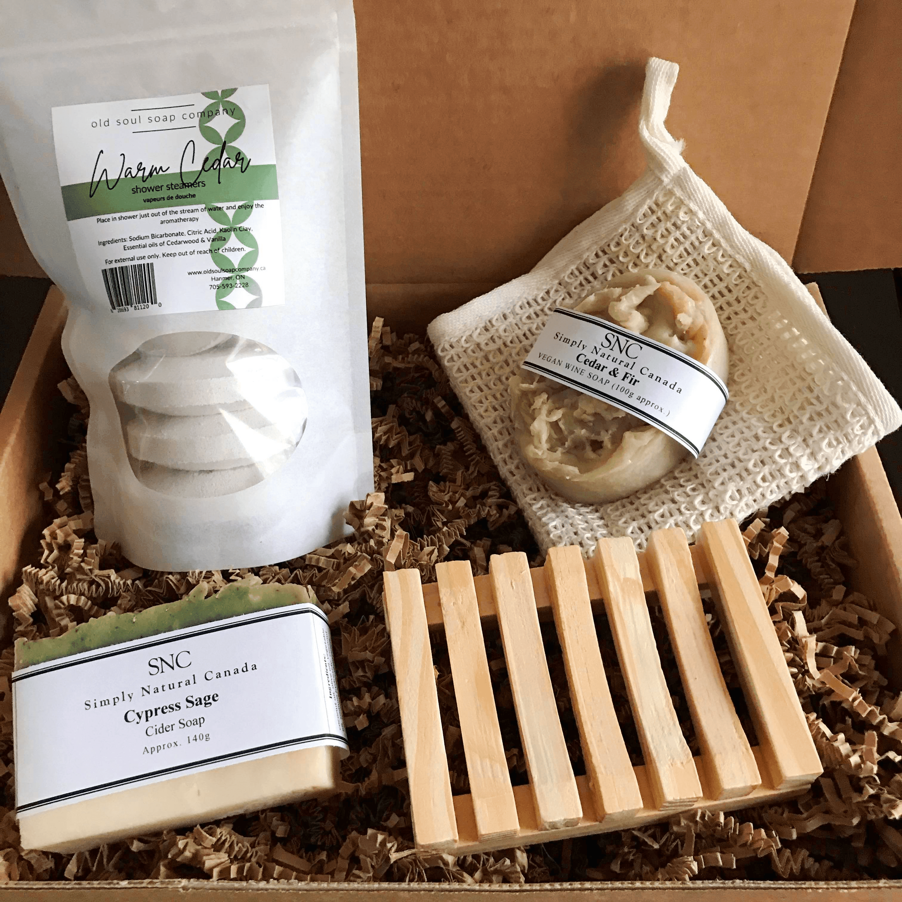 Simply Natural Canada Warm Cedar Gift Box