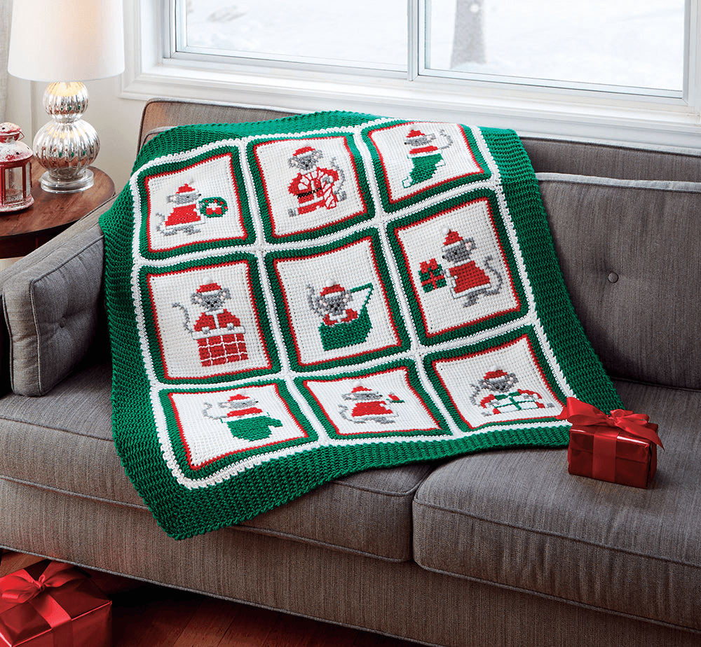 Mary Maxim Santa Mouse Throw Kit